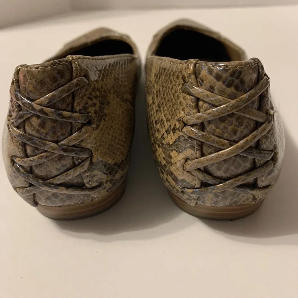 Lifestride‎ Faux Snakeskin Flats Women's Size 7.5